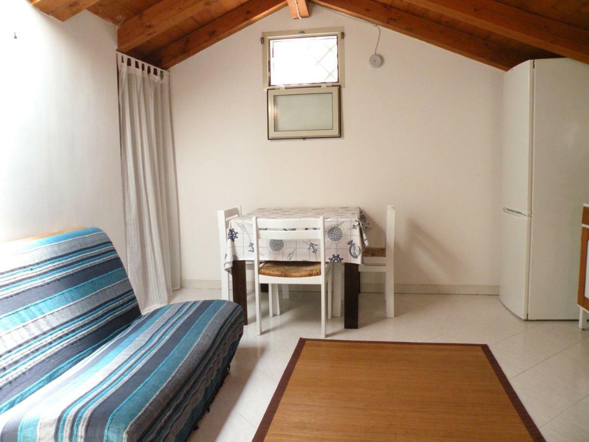 Apartamento Deliziosa Mansarda Nel Quartiere Marina - Cagliari Q8577 Exterior foto
